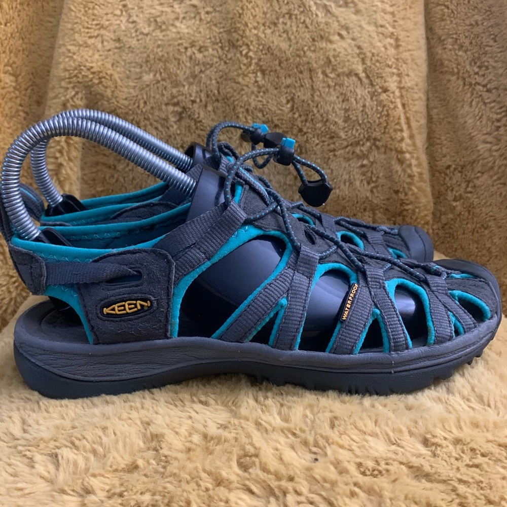 Keen Whisper Waterproof Hiking Sandals Women’s Size 7.5